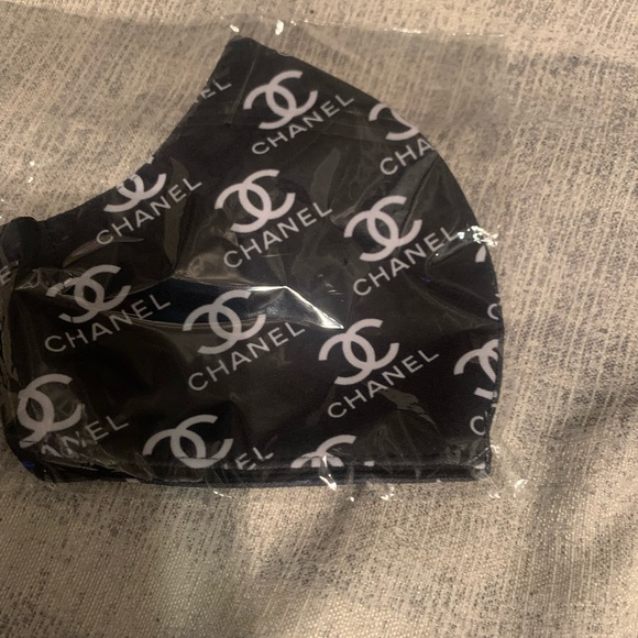 COPY - Face Mask Brand New!! - Picture 1 of 1